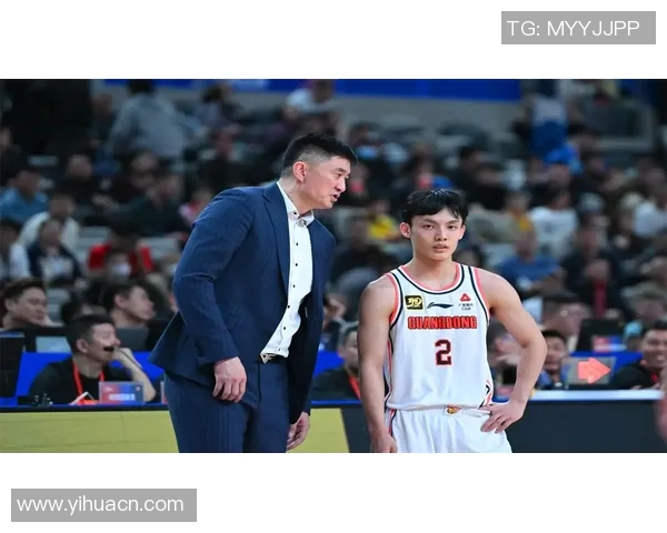 广东队续约锋线奇兵杜锋为他放弃国青双核的深意解析 广东队续约锋线奇兵杜锋为他放弃国青双核的深意解析